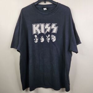 Winterland 2006 KISS Short Sleeve Crew Neck Pre-Shrunk Frontside Graphic Tee 2XL